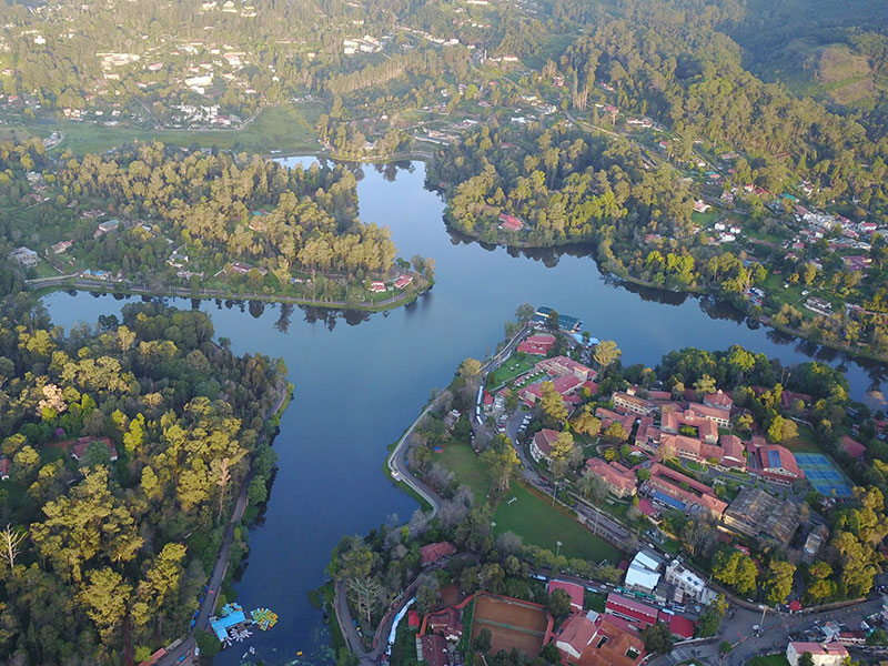 Kodaikanal Lake is an artificial lake that was created mainly for recreational activities.