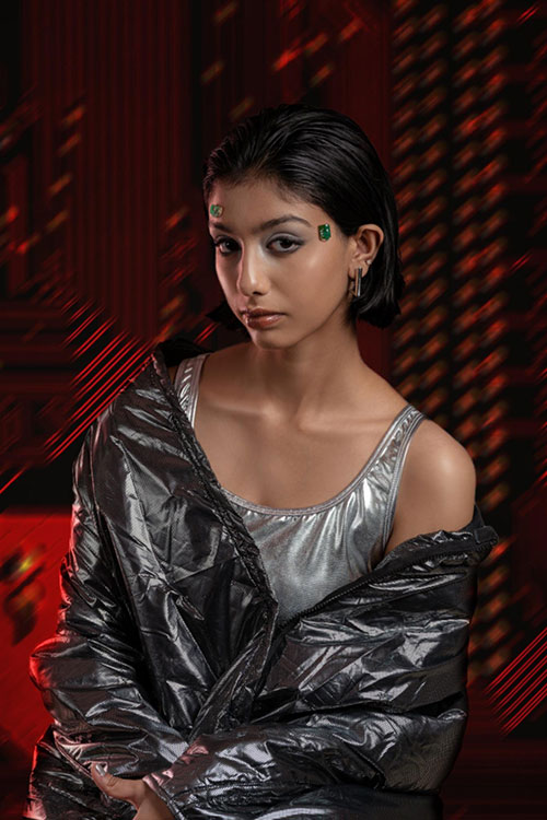 How Do You Create a Futuristic Metallic Fashion Editorial? | B.Sc Photography Student Project